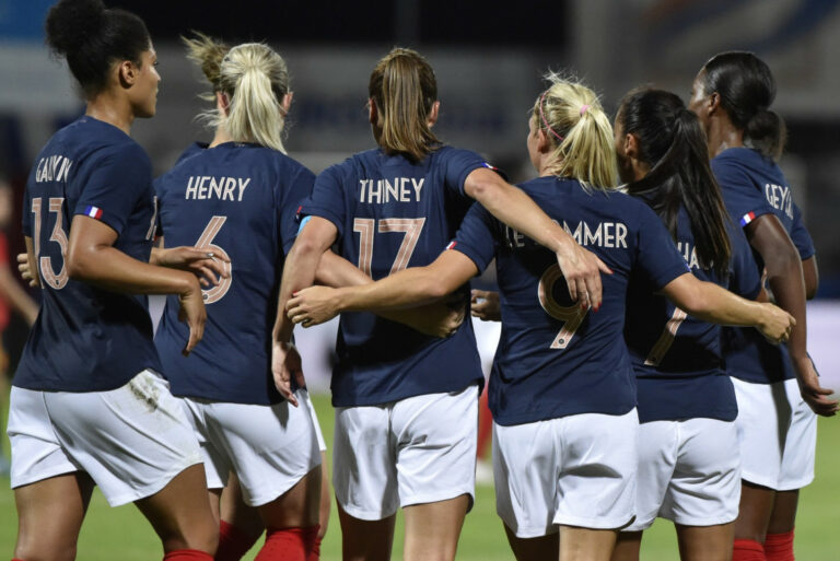 L’équipe française de football de retour en Bretagne en novembre !