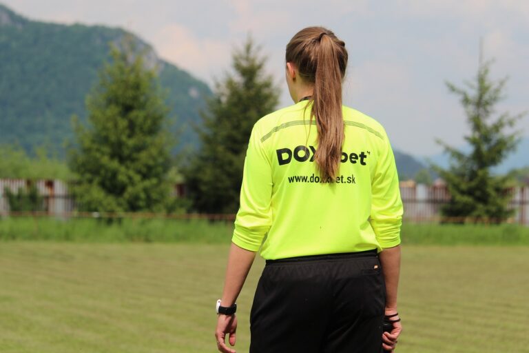Stéphanie Frappart, meilleure femme arbitre du monde