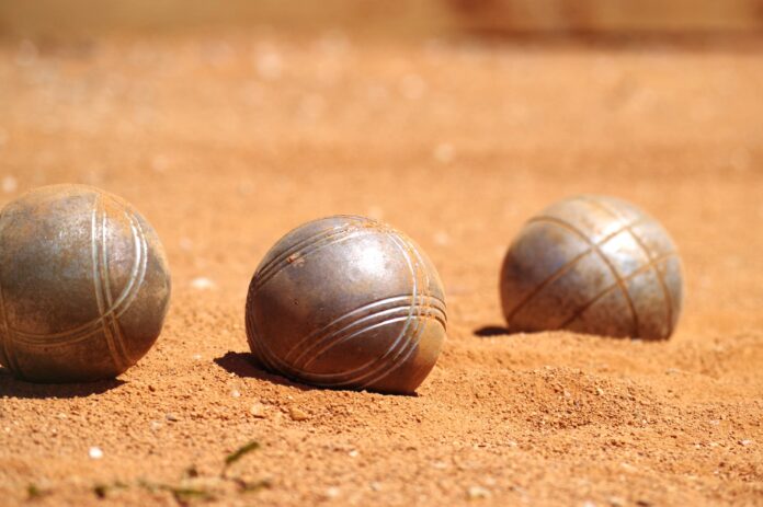 Pétanque au féminin