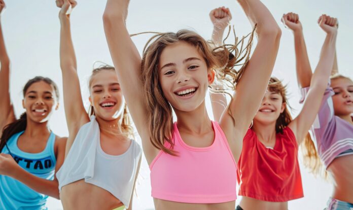 Femmes-Sportives_Encourager le sport chez les adolescentes-un enjeu de santé publique et de développement identitaire_view-diverse-adolescents-practicing-health-wellness-activities sport chez les adolescentes